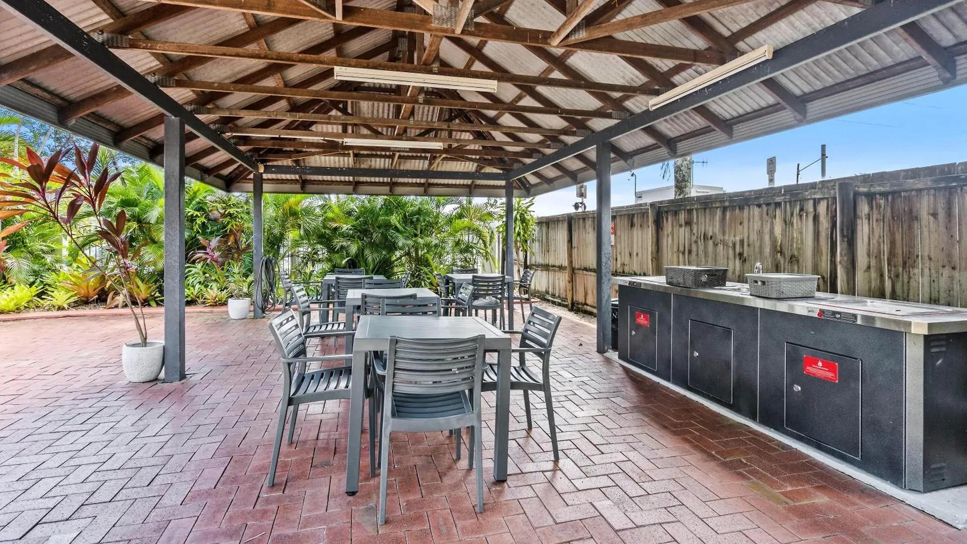 Citysider Cairns Holiday Apartments Australia