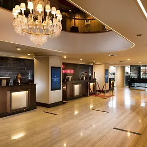 https://stamford-plaza-adelaide.adelaidehotels-au.com