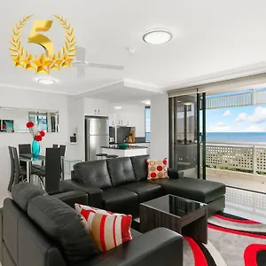 Apartment Luxury Seafront Cairns